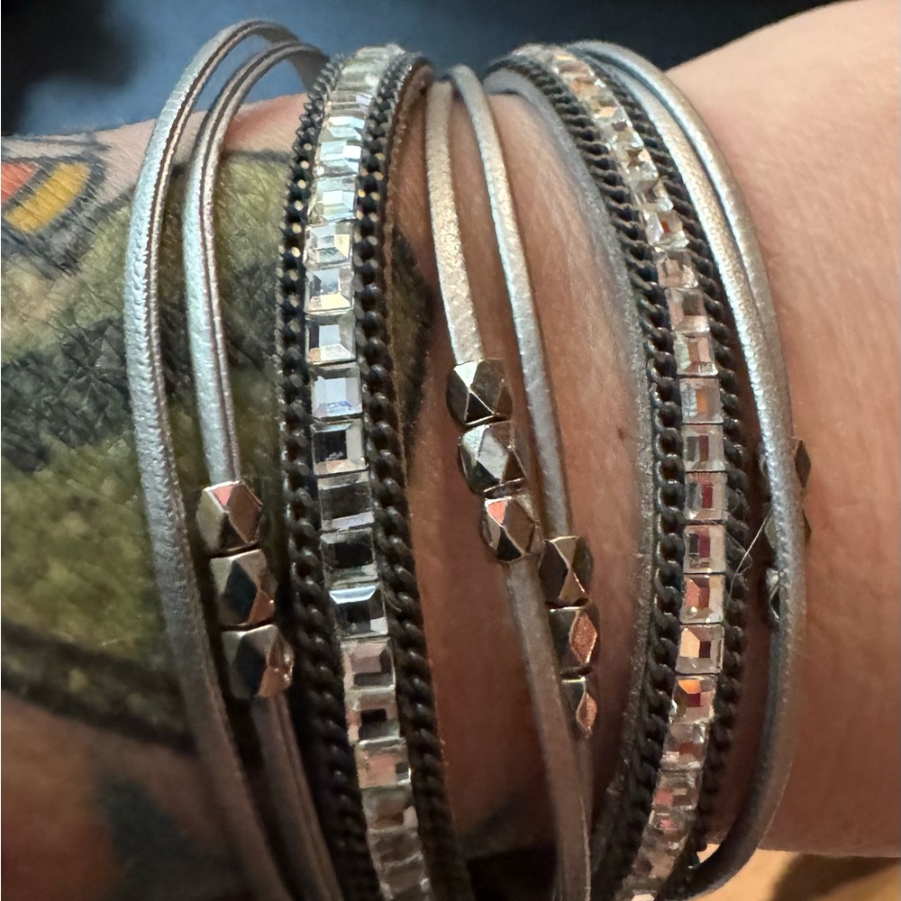 Silver Tone Stack Bracelet - image 3